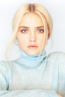 Maddie Hasson - Poster 1