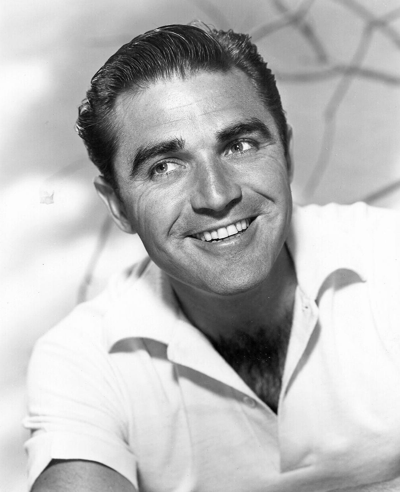 Steve Cochran (I) - Foto 3