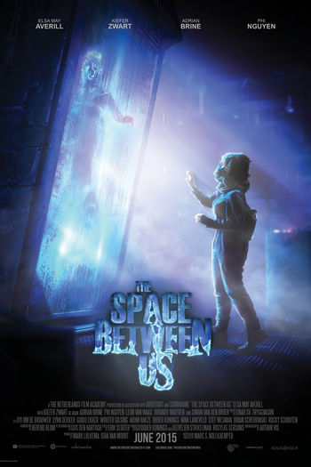 Poster de Curta The Space Between Us (2015)