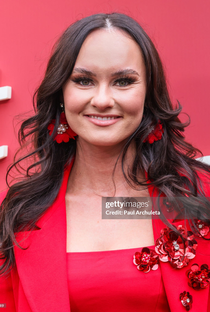 Madeline Carroll - Poster 1