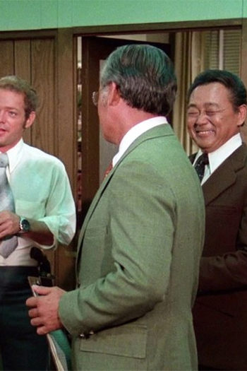 Poster de Episódio Assault On The Palace (1976)
