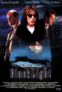 Black Light - Poster / Capa / Cartaz - Oficial 1