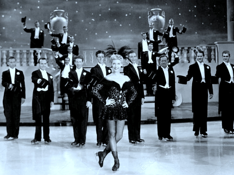 Foto 7 de Dançarina Loura