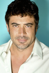 Jeffrey Dean Morgan - Poster / Capa / Cartaz - Oficial 2