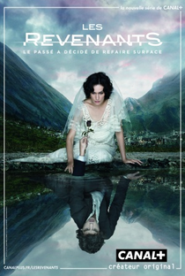 Les Revenants: A Volta dos Mortos (1ª Temporada) - Poster / Capa / Cartaz - Oficial 2