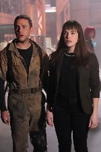 Poster de Episódio Collision Course (1) (2019)