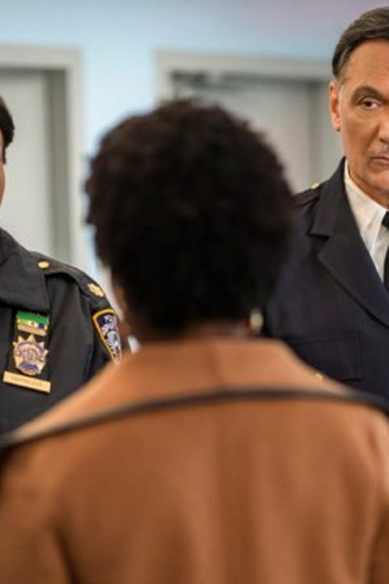 Poster de Episódio 10-13 (2023)