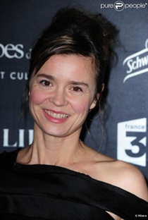 Caroline Proust - Poster / Capa / Cartaz - Oficial 1