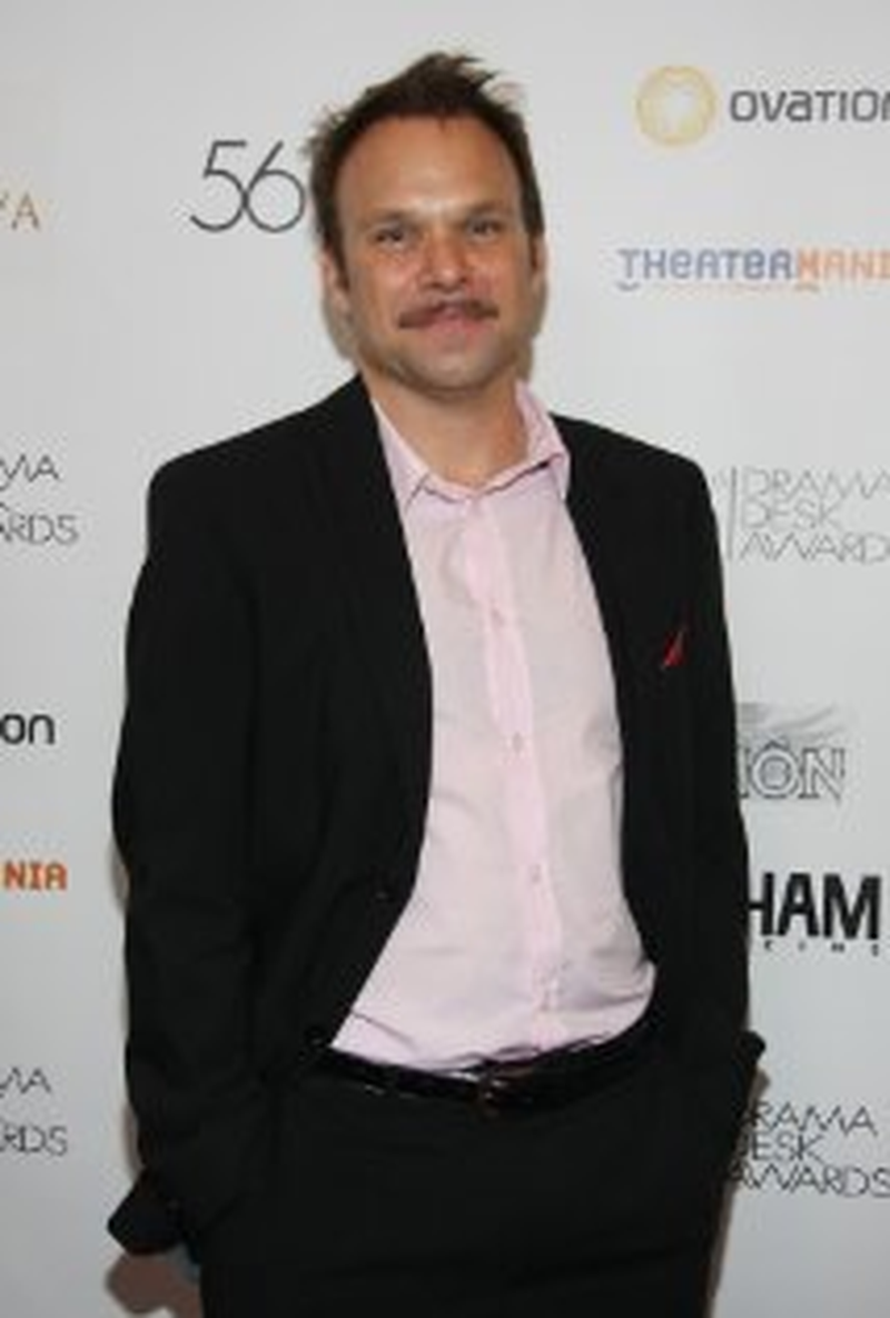 Norbert Leo Butz - Foto 1