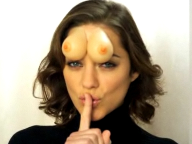 Foto 2 de Funny or Die: Forehead Tittaes