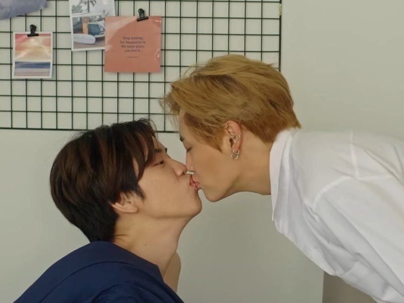 Foto 2 de Between Us: Special