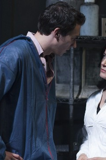 Poster de Episódio Trust (2) (2013)