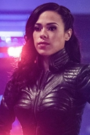 Poster de Episódio Therefore She Is (2018)
