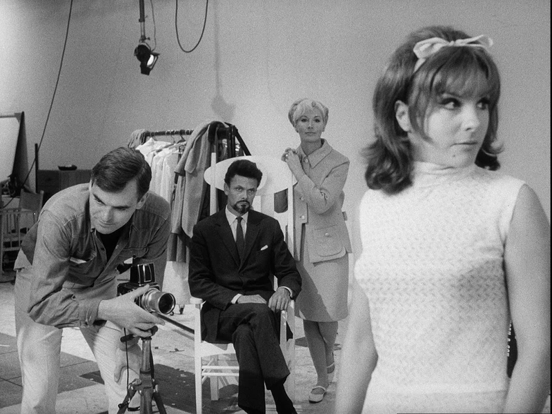 Foto 4 de Her Private Hell