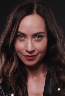 Courtney Ford - Poster / Capa / Cartaz - Oficial 1