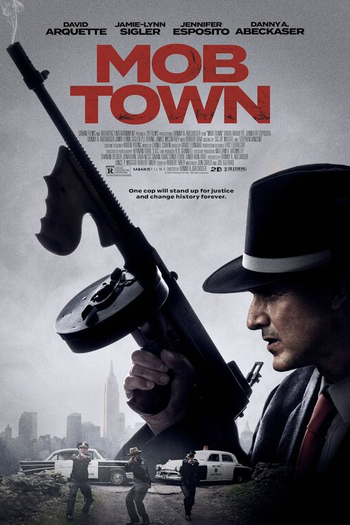  de Filme Mob Town (2020)