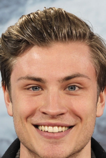 Jannik Schümann - Poster 3