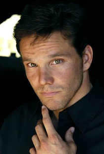 Dylan Bruno - Poster / Capa / Cartaz - Oficial 1