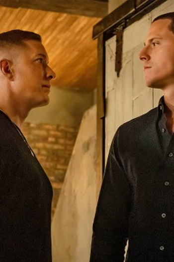 Poster de Episódio HERE THERE BE MONSTERS (2023)