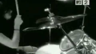 Trailer: L7 - Pretend We're Dead