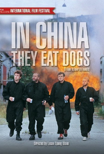 Na China Comem Cães - Poster / Capa / Cartaz - Oficial 3