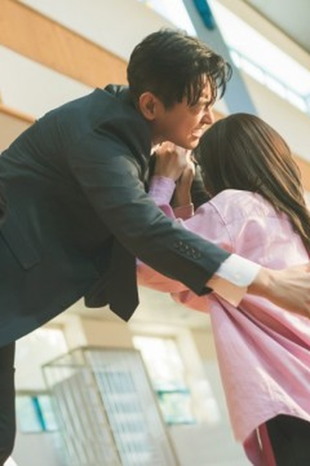 Poster de Episódio 4회 (2024)