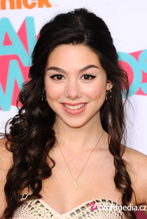 Kira Kosarin - Poster 1