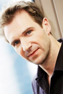 Ralph Fiennes - Poster / Capa / Cartaz - Oficial 2