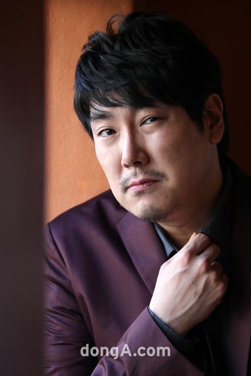 Cho Jin-woong - Foto 1