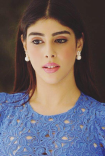 Aditi Singh - Poster 1