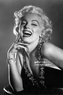 Marilyn Monroe - Poster / Capa / Cartaz - Oficial 2
