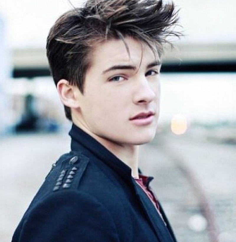 Cody Christian - Foto 1