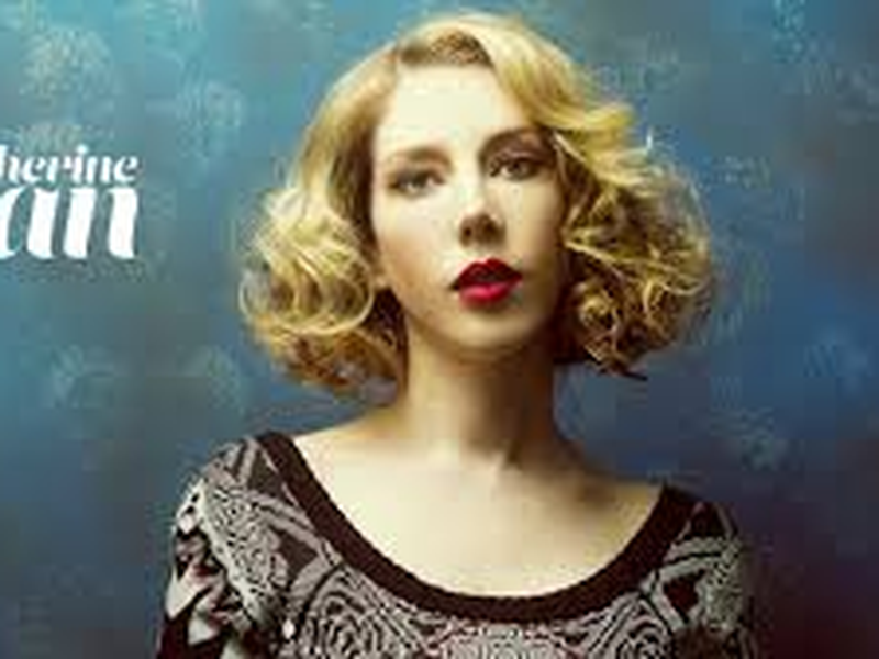 Foto 2 de Katherine Ryan in Trouble