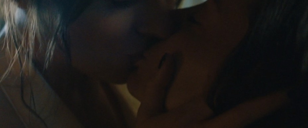 Assista primeiro trailer de "Verity", com Anne Hathaway e Dakota Johnson