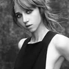 Zoe Kazan - Foto 3