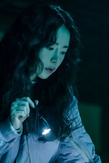 Poster de Episódio 당신, 영웅 아니야 (2023)