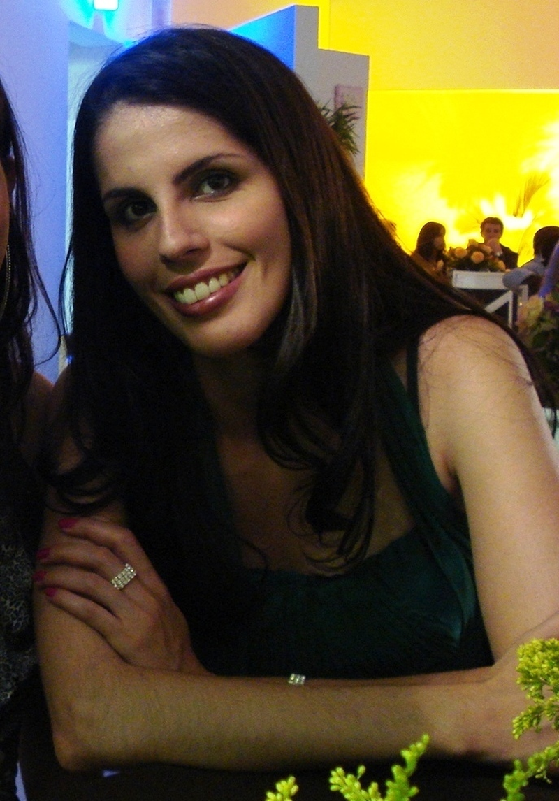 Aline Monteiro Arantes - Foto 1
