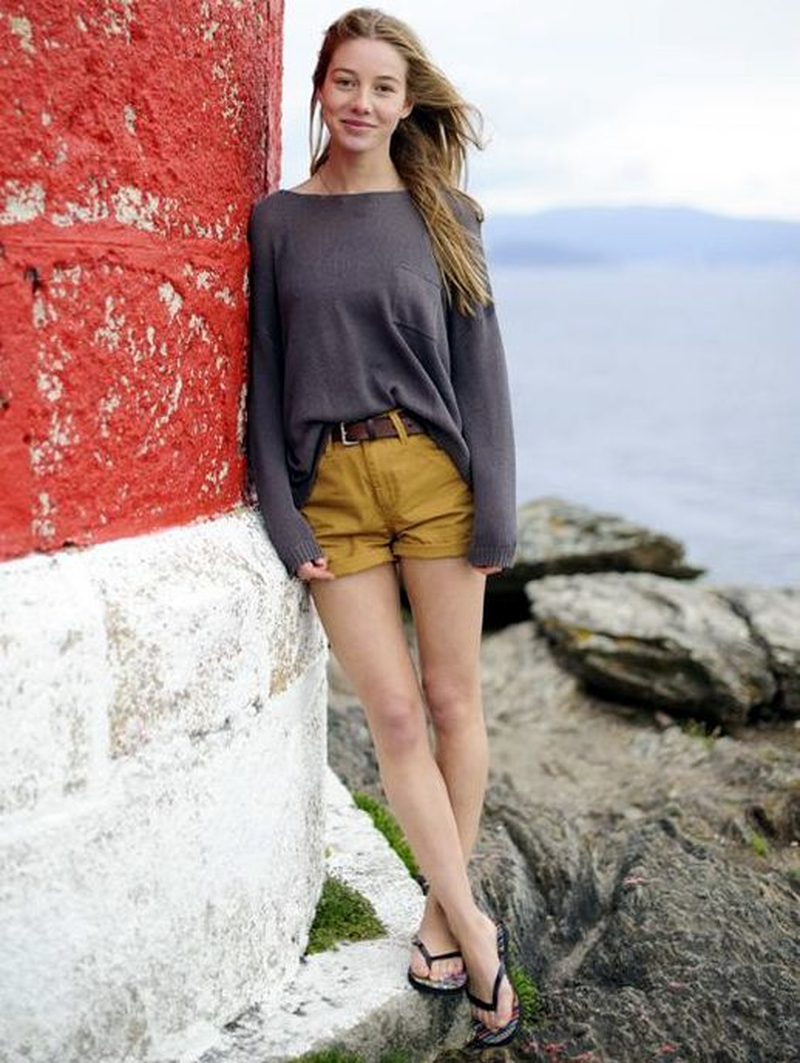 Charlotte Vega - Foto 1
