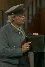 Los ladrones del museo / Llamando por teléfono público / El fotógrafo - parte 1 / Enamorado de Florinda Meza (Los ladrones del museo / Llamando por teléfono público / El fotógrafo - parte 1 / Enamorado de Florinda Meza)