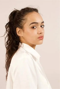 Talia Besson - Poster / Capa / Cartaz - Oficial 1