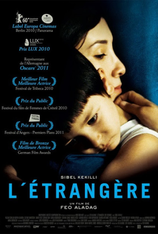 Poster 3 de Filme A Estrangeira (2010)