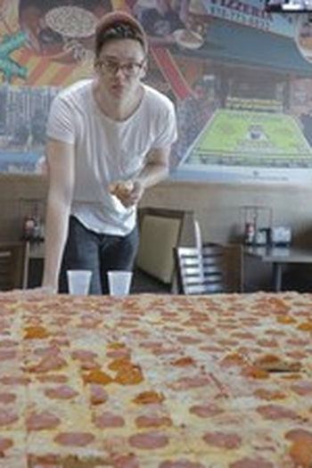 Poster de Episódio World's biggest pizza challenge. (2017)