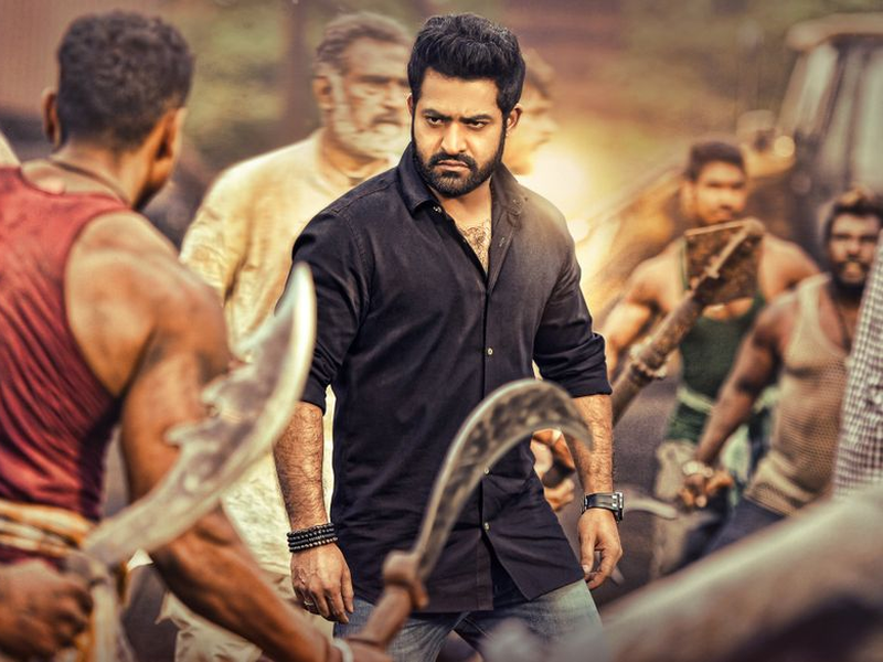 Foto 4 de Janatha Garage