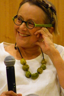 Mary Beth Hurt - Poster 1