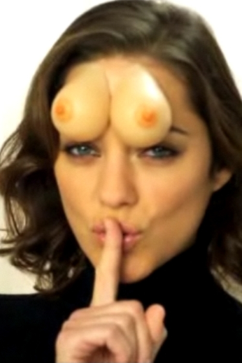  de Curta Funny or Die: Forehead Tittaes (2010)