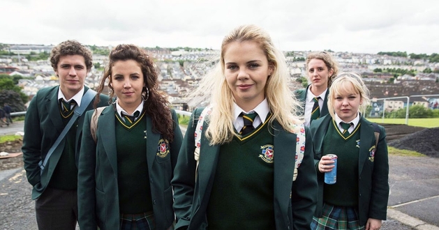 Crítica: Derry Girls - 1ª temporada (2018, de Lisa McGee)