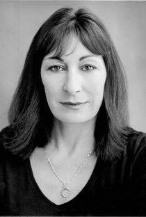 Anjelica Huston - Poster / Capa / Cartaz - Oficial 3