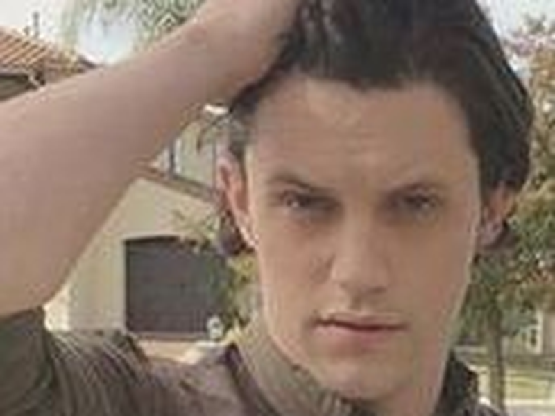 Foto 1 de Late Bloomer