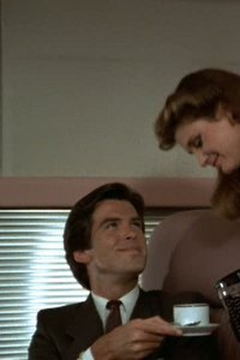Poster de Episódio Coffee, Tea or Steele (1985)