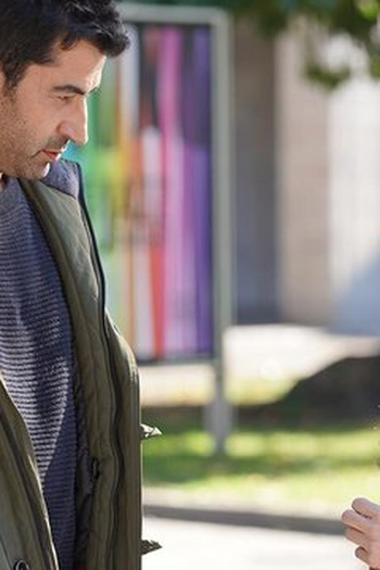 Poster de Episódio 4. Bölüm (2020)
